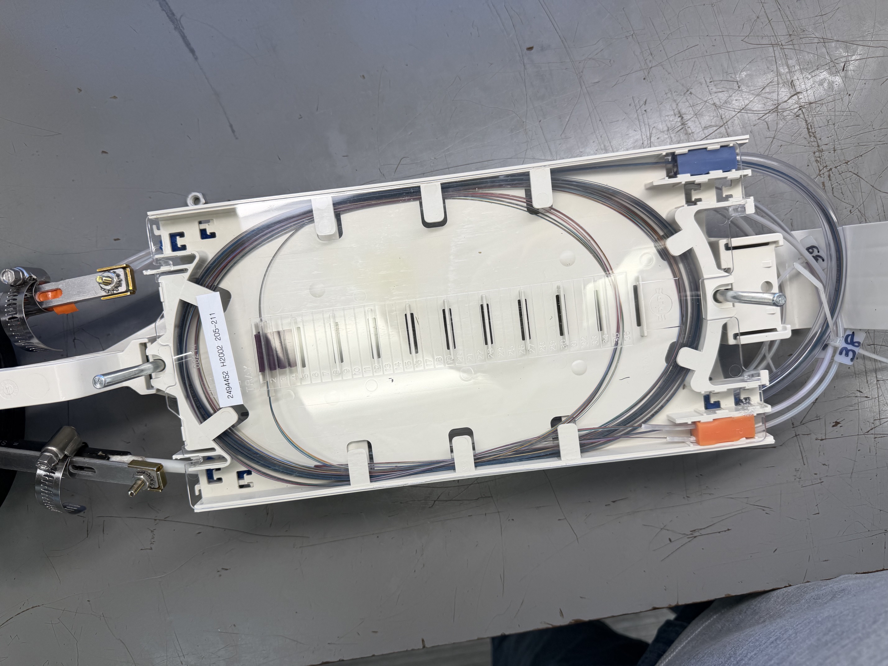 Fiber splice closure
